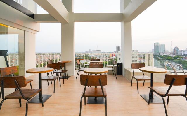 The Life Styles Hotel Surabaya