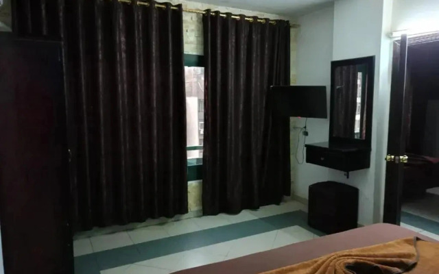 Royal Pyramids Hotel