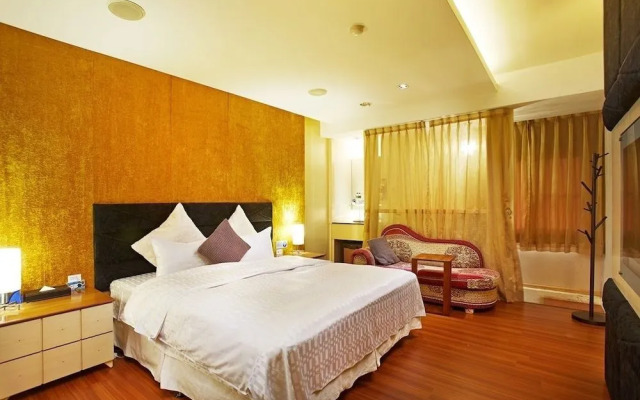 Prague Spring Boutique Motel