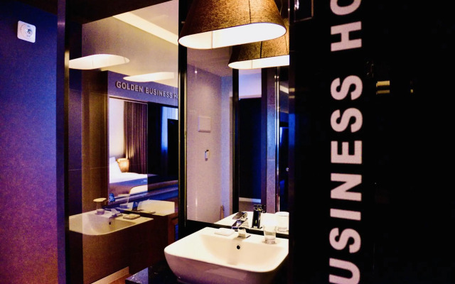 Golden Business Hotel