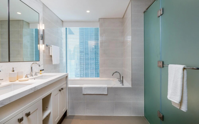 Whitesage - Modern and Unique Apartment with Fountain Views