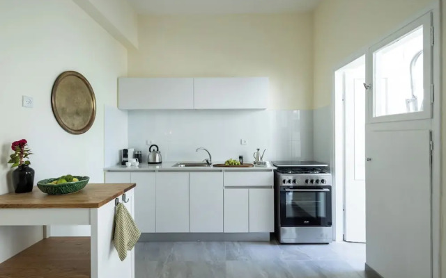 Eclectic Rabin Square Apt by Sea N' Rent
