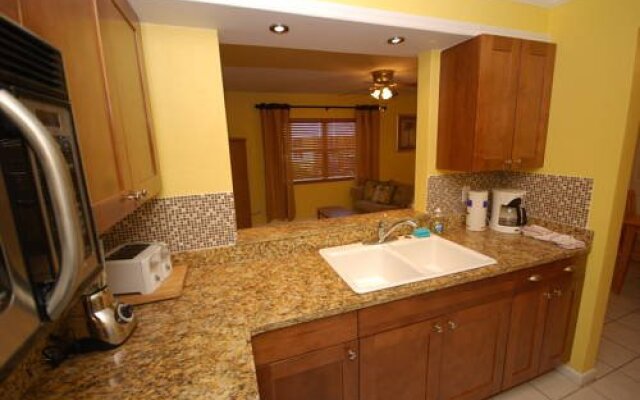 Banana Bay Club Beachside Villas