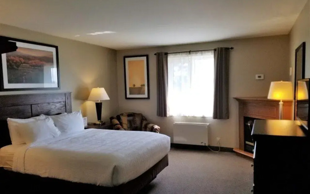 Hessenland Inn & Schatz Winery
