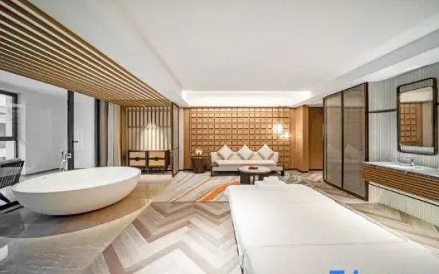 Yanguan Music Lead Vocal Resort Hotel