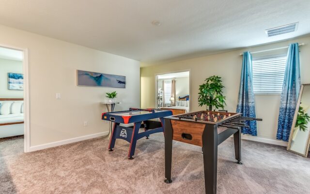 1670 Moonvalley Drive