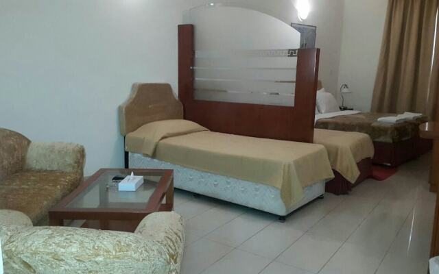 Al Raein Hotel Apartments