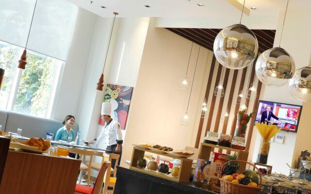 ibis Kochi City Centre Hotel