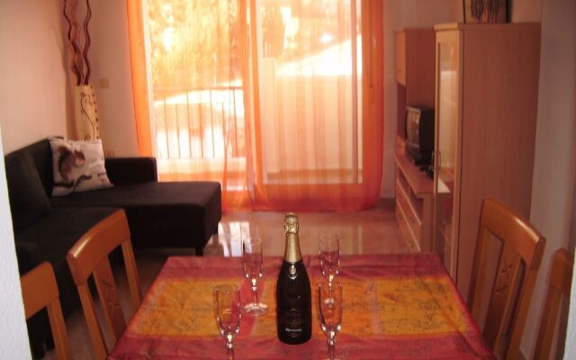 Apartment Low Cost Real De Torrequebrada