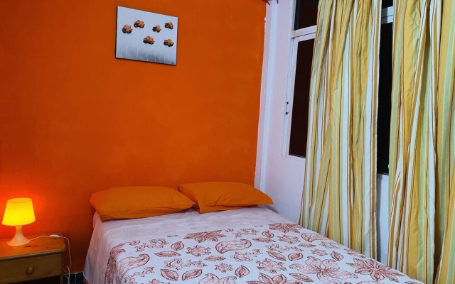 Low Cost Room Plaza de Hierro I