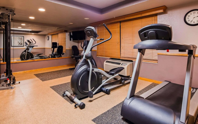 Best Western Plus Sidney Lodge