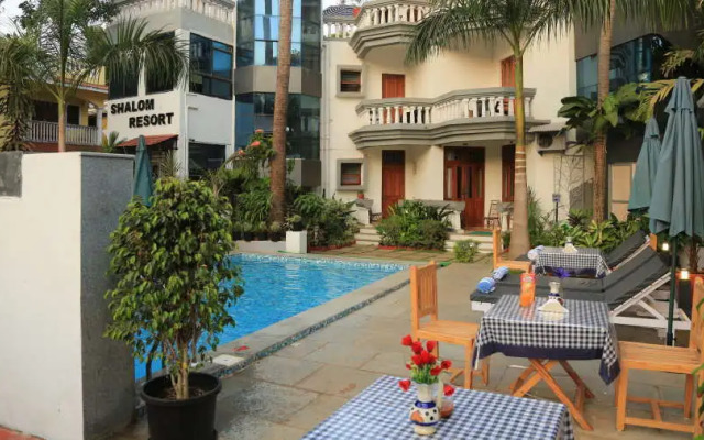 OYO 17050 Shalom Resort