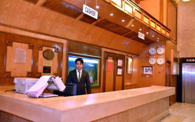 Aradous Hotel