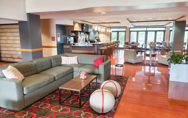 Four Points by Sheraton Columbus-Polaris