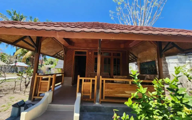 Oyo 1133 Gusung Indah Bungalow & Restaurant