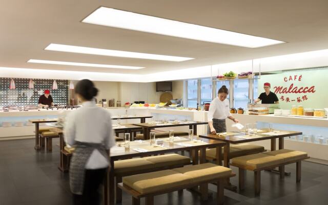 Club Lounge at Hotel Jen Hong Kong
