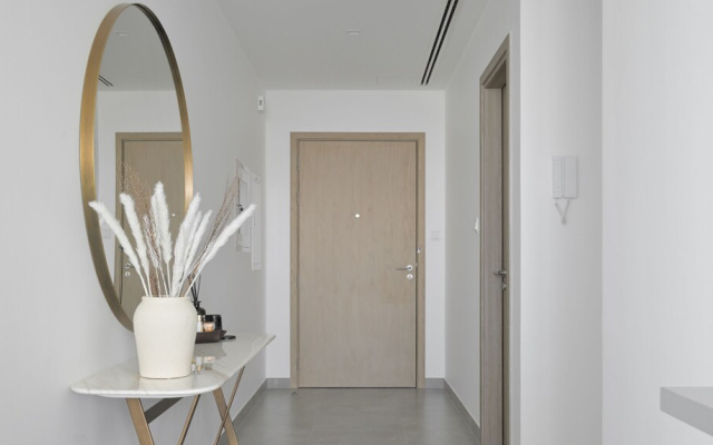 KOHH - 2BR in Stella Maris Tower
