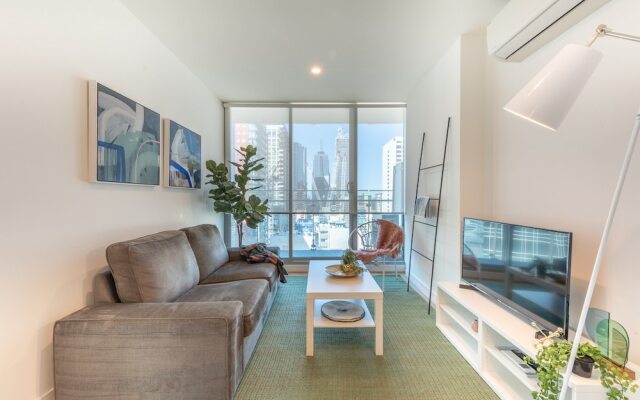 Stylish city views CBD 2 bed 2 bath