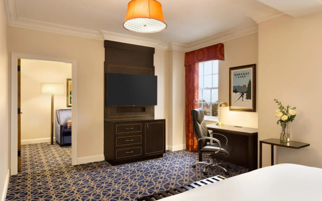 Hotel Saranac Curio Collection By Hilton