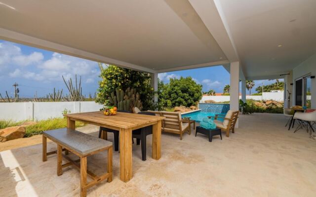 NEW Modern 2BR 2BA w Privatepool in Quiet Area
