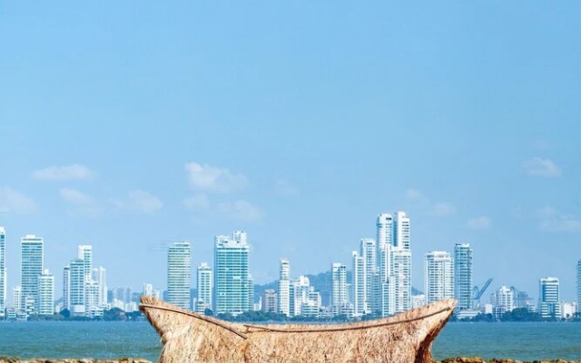 AMALIFE Beach Club & Hotel