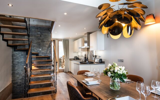 Yellowstone Lodge Chalet 4