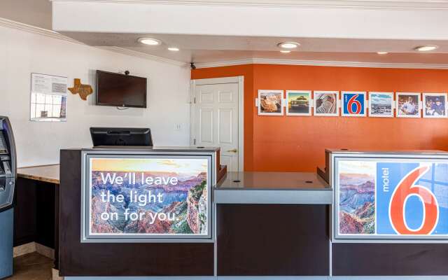 Motel 6 Georgetown, TX