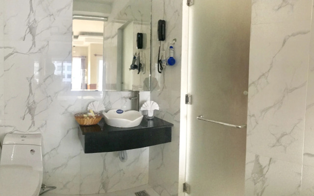 Hoang Yen Canary Hotel