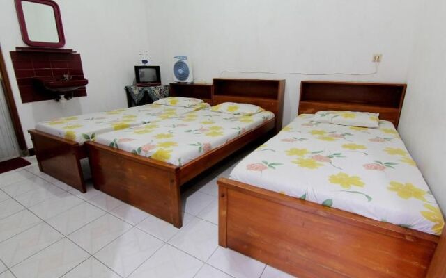Mas Gun Homestay by ZUZU