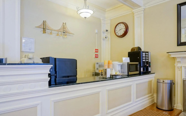 Grant Hotel