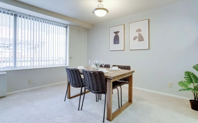 Modern 1BR Stay in Crystal City