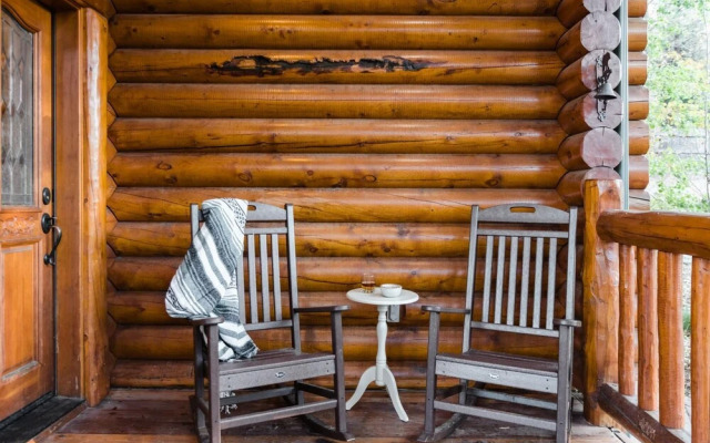 Evergreen Dr - Grizzly