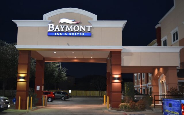 Baymont Inn And Suites Dallas Love Field