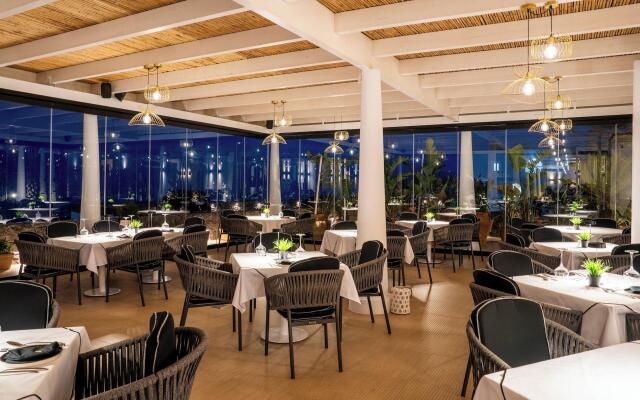 Cresanto Luxury Suites - Adults Only