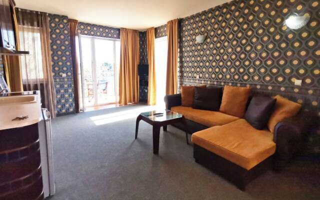 Twins Palace Apart Hotel