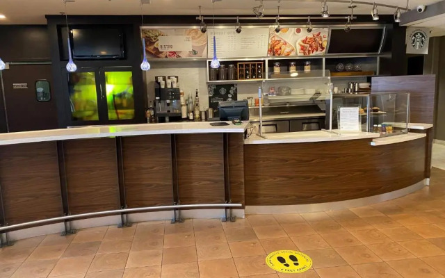 Courtyard by Marriott Raynham