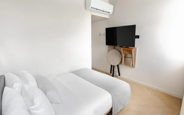 Nakúa Stay + Work