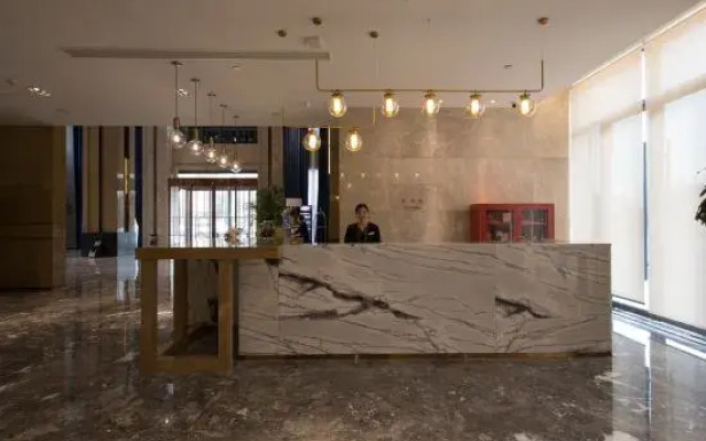 City Travel Hotel