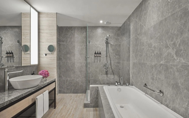 Grand Copthorne Waterfront