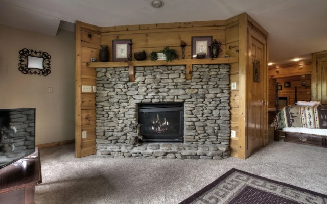 The Nutty Nook  287 - Two Bedroom Cabin
