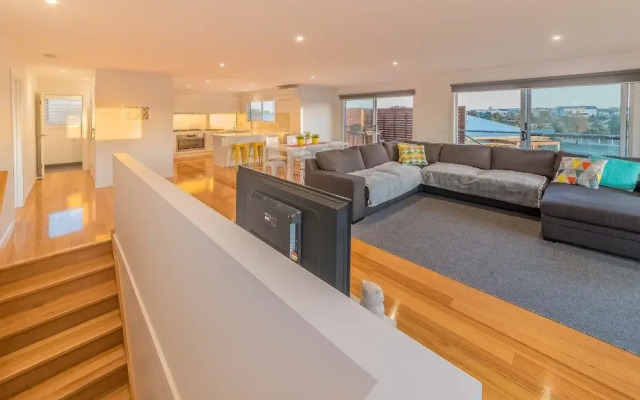7 Boardwalk Lakeside in Cowes