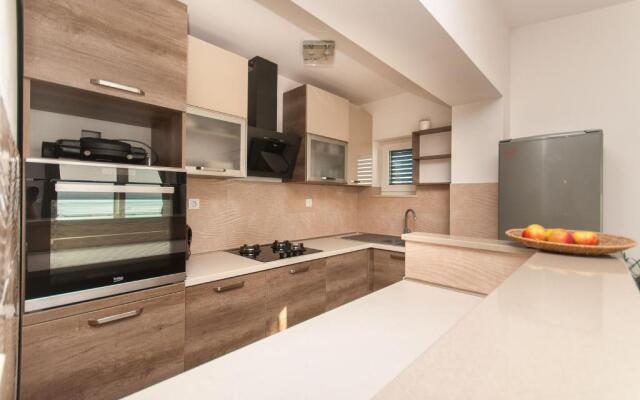 Apartment Lelas