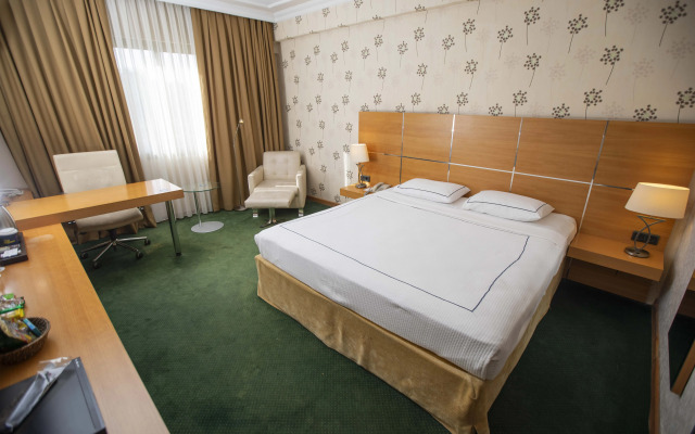 Anemon Grand Manisa Hotel