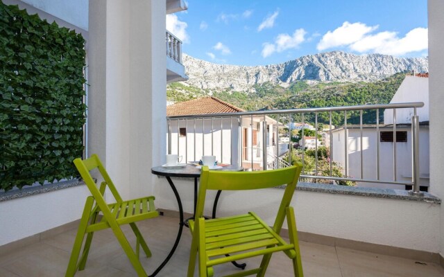 Amazing Apartment in Drvenik With Wifi