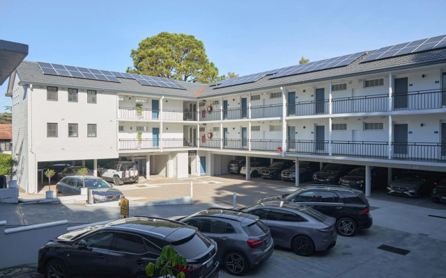 Killara Hotel & Suites