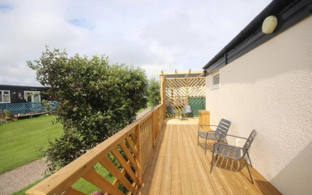 20F Medmerry Park 2 Bedroom Chalet