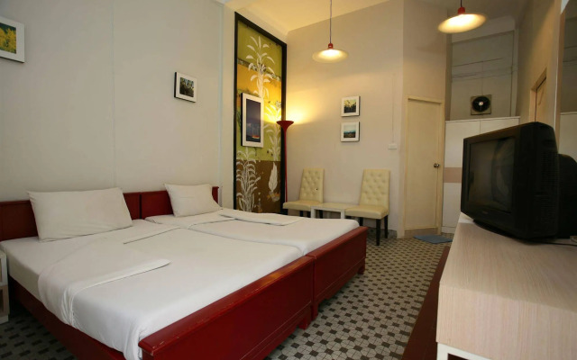 Rajata Hotel