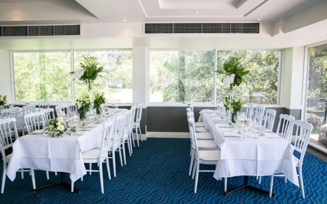 Mirage Hotel Newport