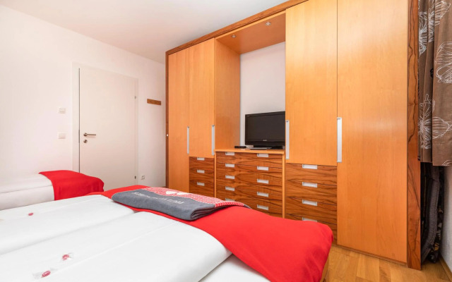 EnjoyTheAlps - SKI in-SKI out