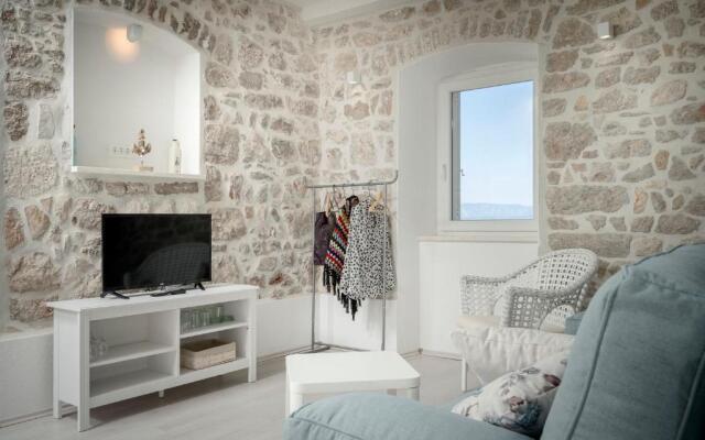 Exclusive Boutique Seaside Suites